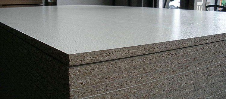 实木颗粒板与多层实木板的区别