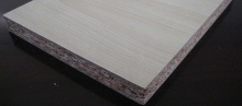 刨花板和密度板有什么区别？以及刨花板和密度板哪个好？
