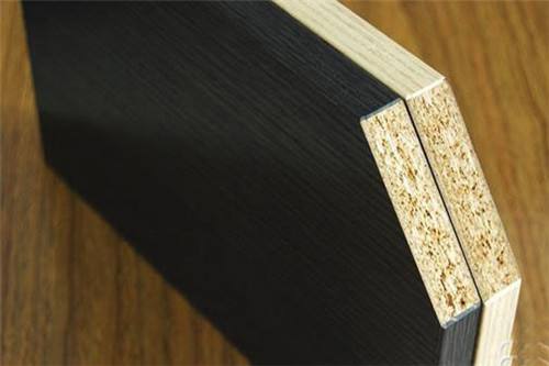 实木颗粒板与多层实木板的区别