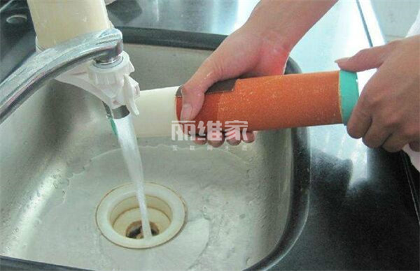 净水器滤芯清洗